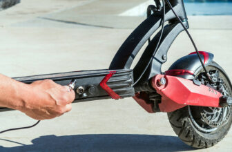 trotineta electrica nu se mai aprinde, probleme trotineta electrica