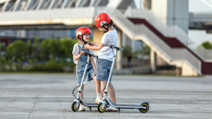 Trotineta electrica pentru copii 4, 5, 6 ani